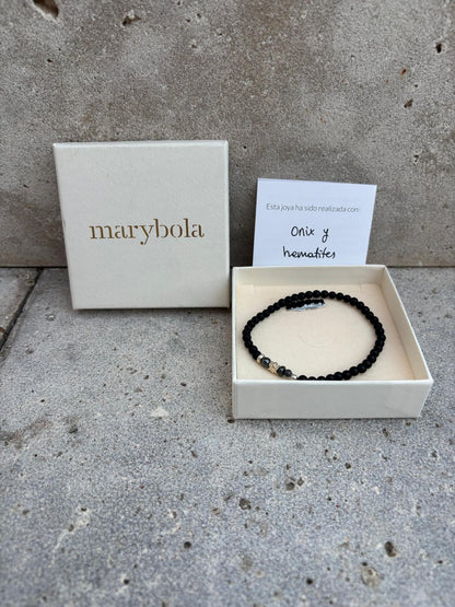 MARYBOLA. Pulsera ónix y hematíes negra