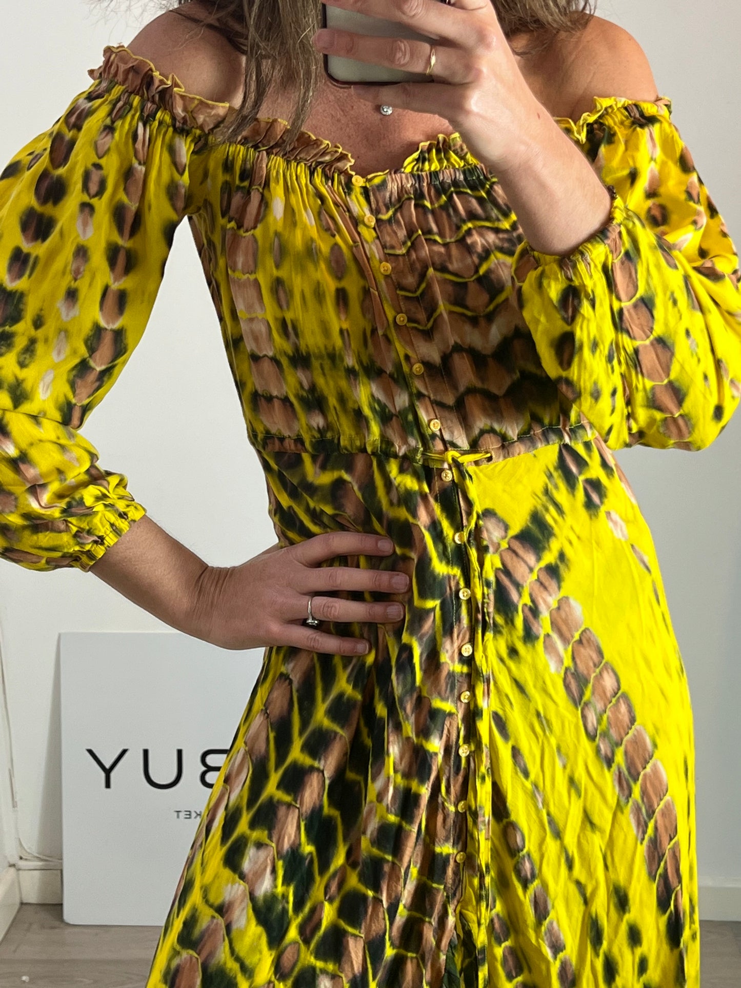 KARMA FLOW. Yellow printed dress Ts/m