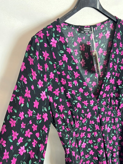 BERSHKA. Short black dress with purple flowers