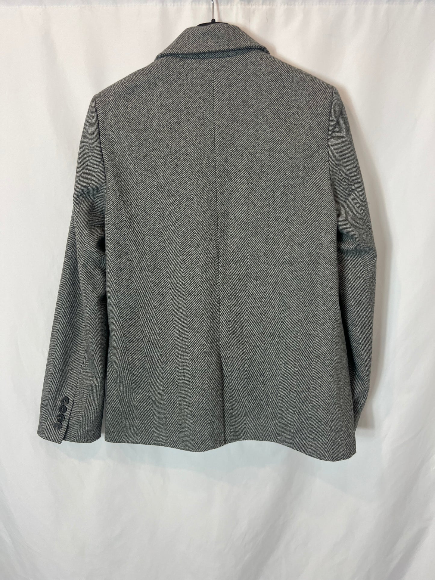 VILA. Blazer espiga gris. T 36