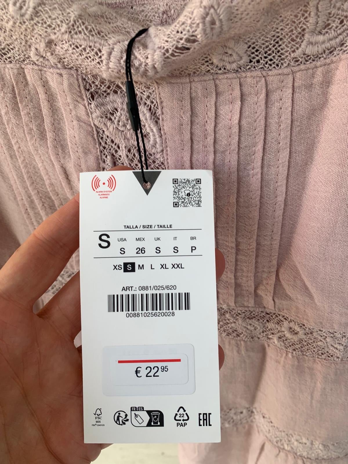 ZARA. Mustard textured back top. TS
