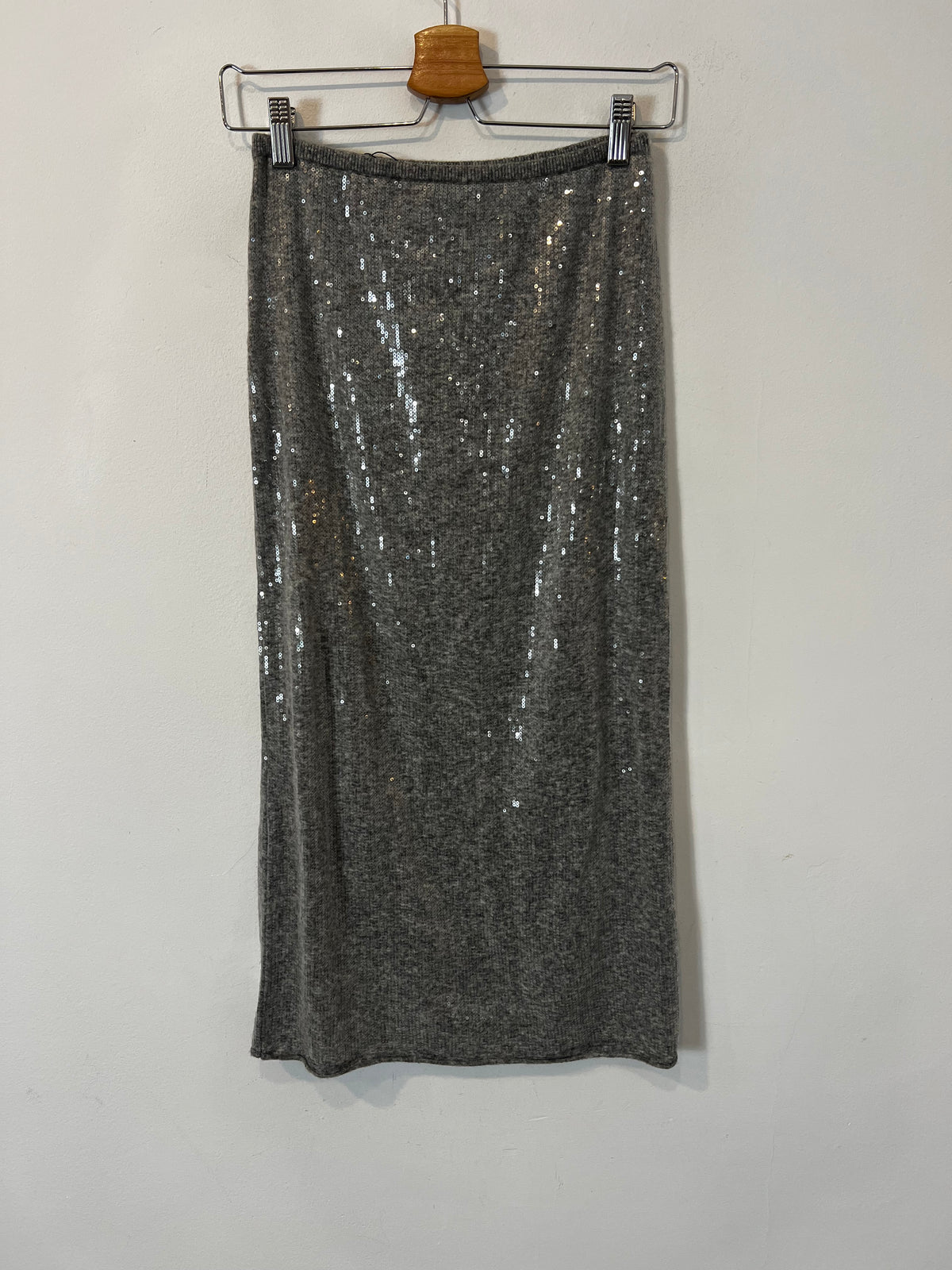 ZARA. conjunto gris lentejuelas con lana