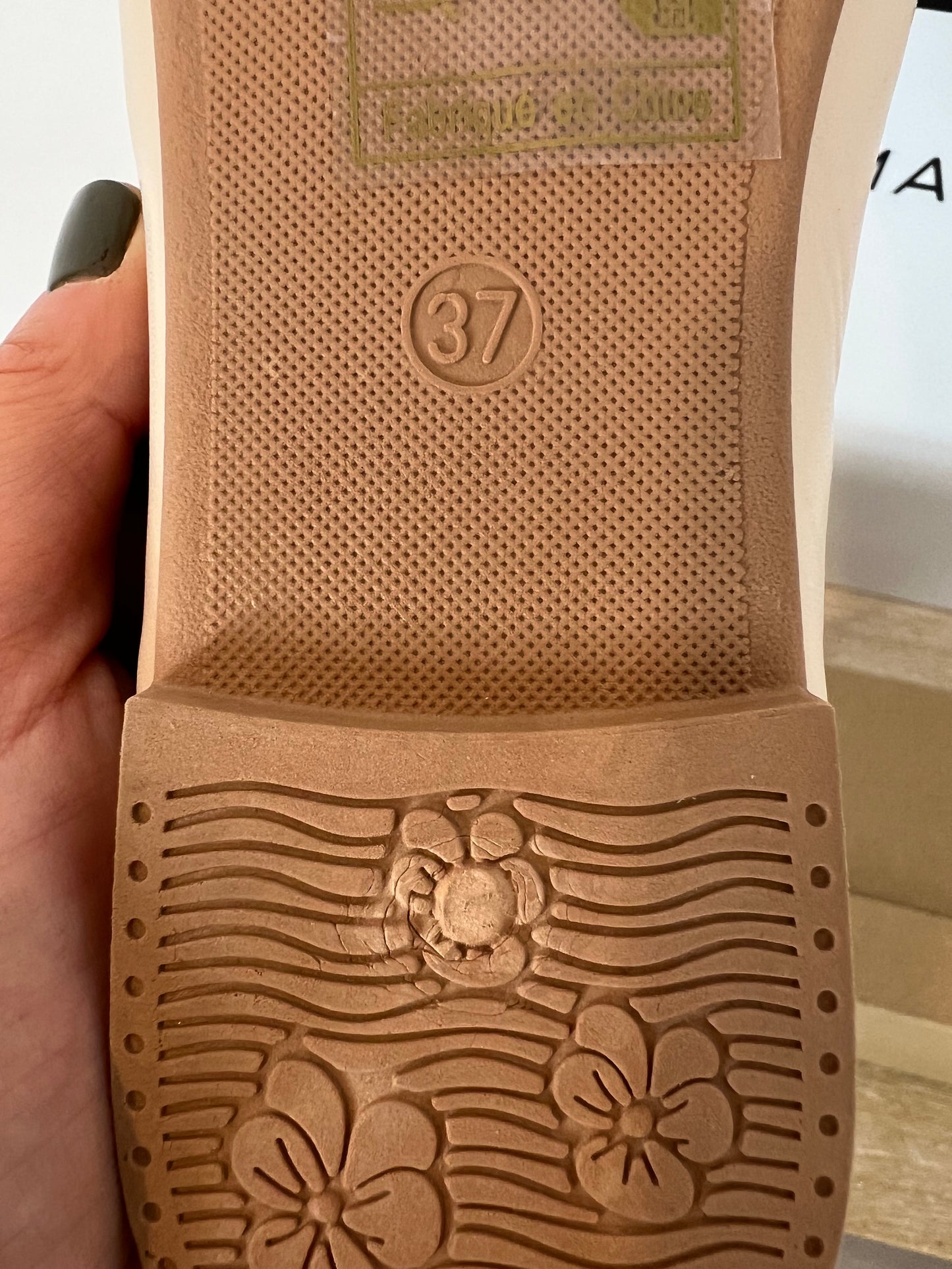 BELLUCCI. Two-tone ballerina T.37