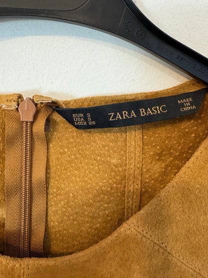 ZARA. Top ante camel