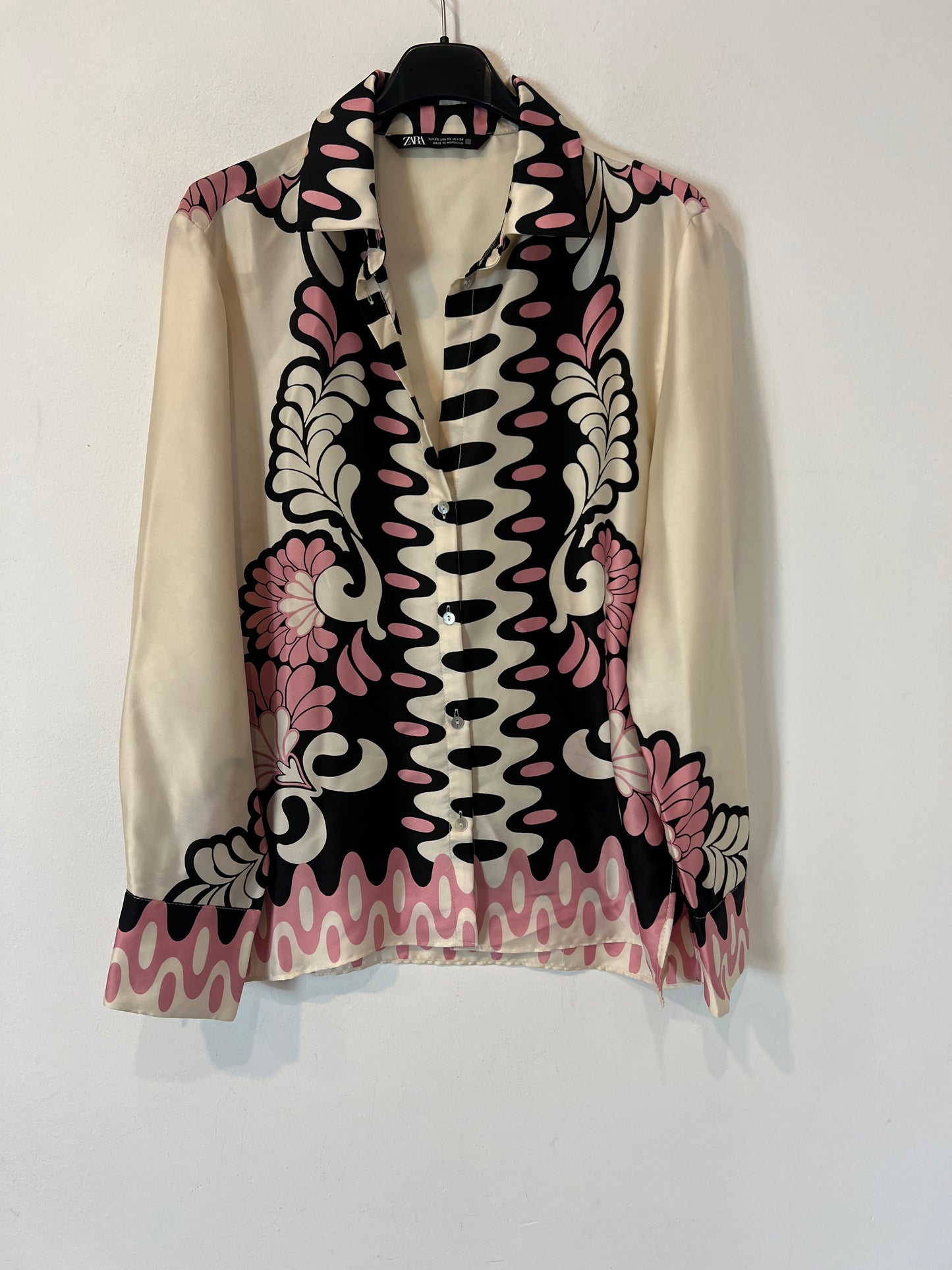 ZARA. Conjunto estampado flores T.xs