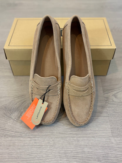LATOUCHE. Mocasines beige piel vuelta. T 39