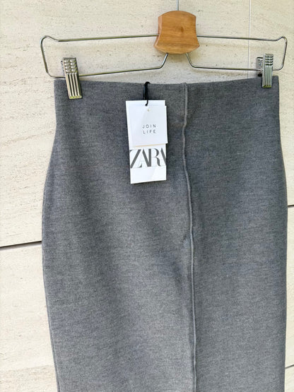ZARA. Falda larga punto gris