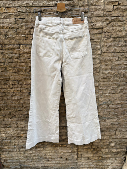 TOMORROW. Denim pata ancha en crudo