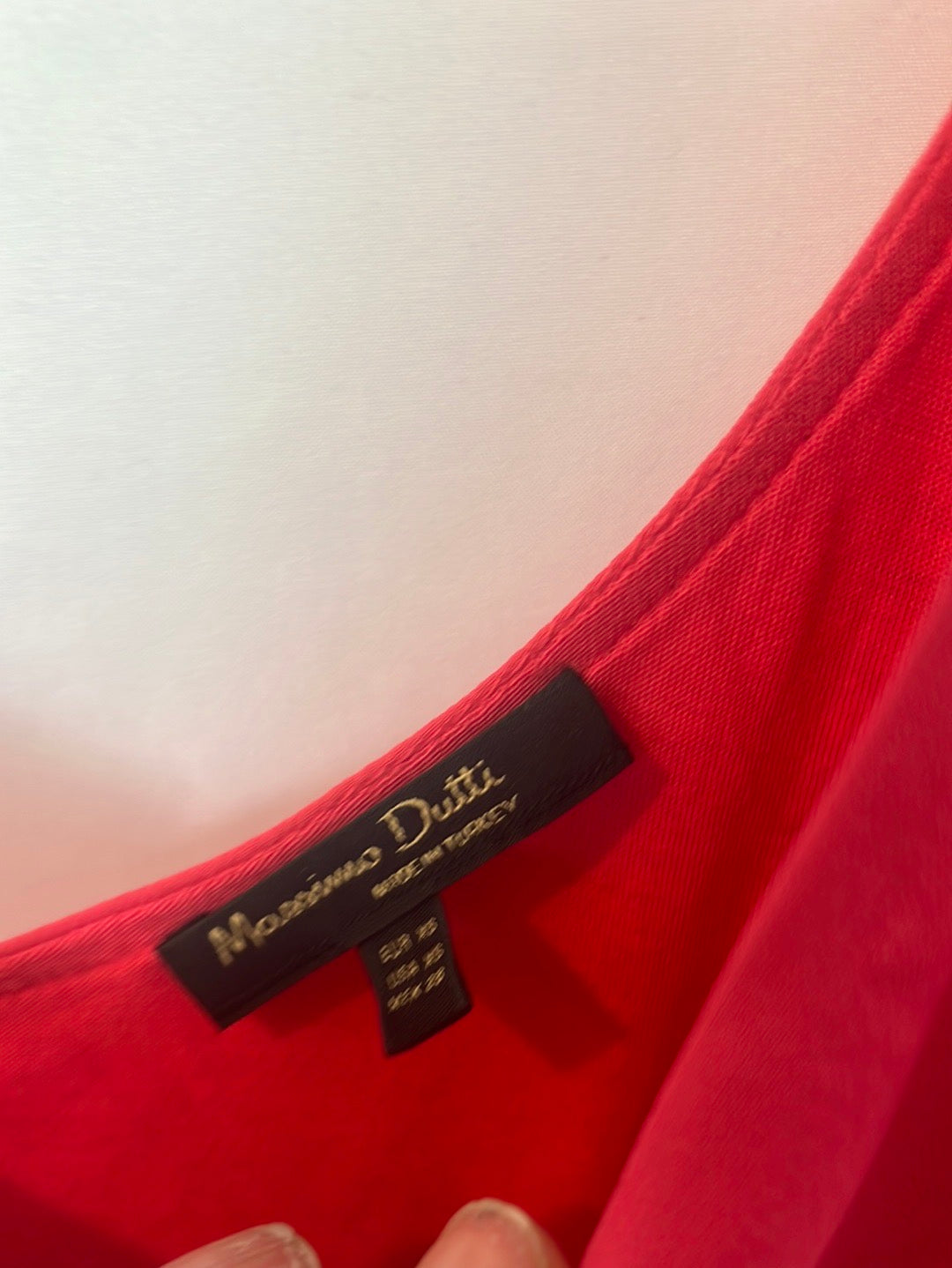 MASSIMO SUTTI. Top asimétrico volante rosa. T XS