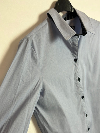 BARILOCHE. Camisa azul detalle puños T.38