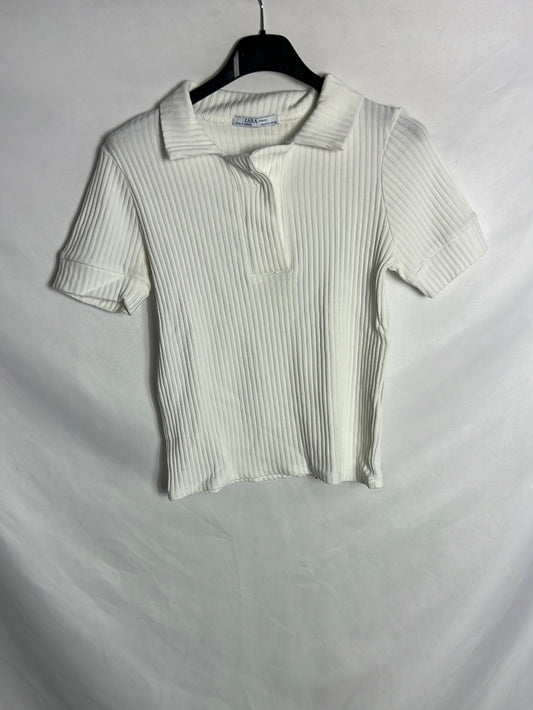 ZARA. Short white ribbed top. TS