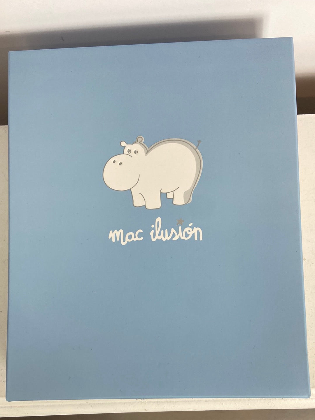 MAC ILLUSION. Romper and white and gray yarn sweater set. Size 0 months