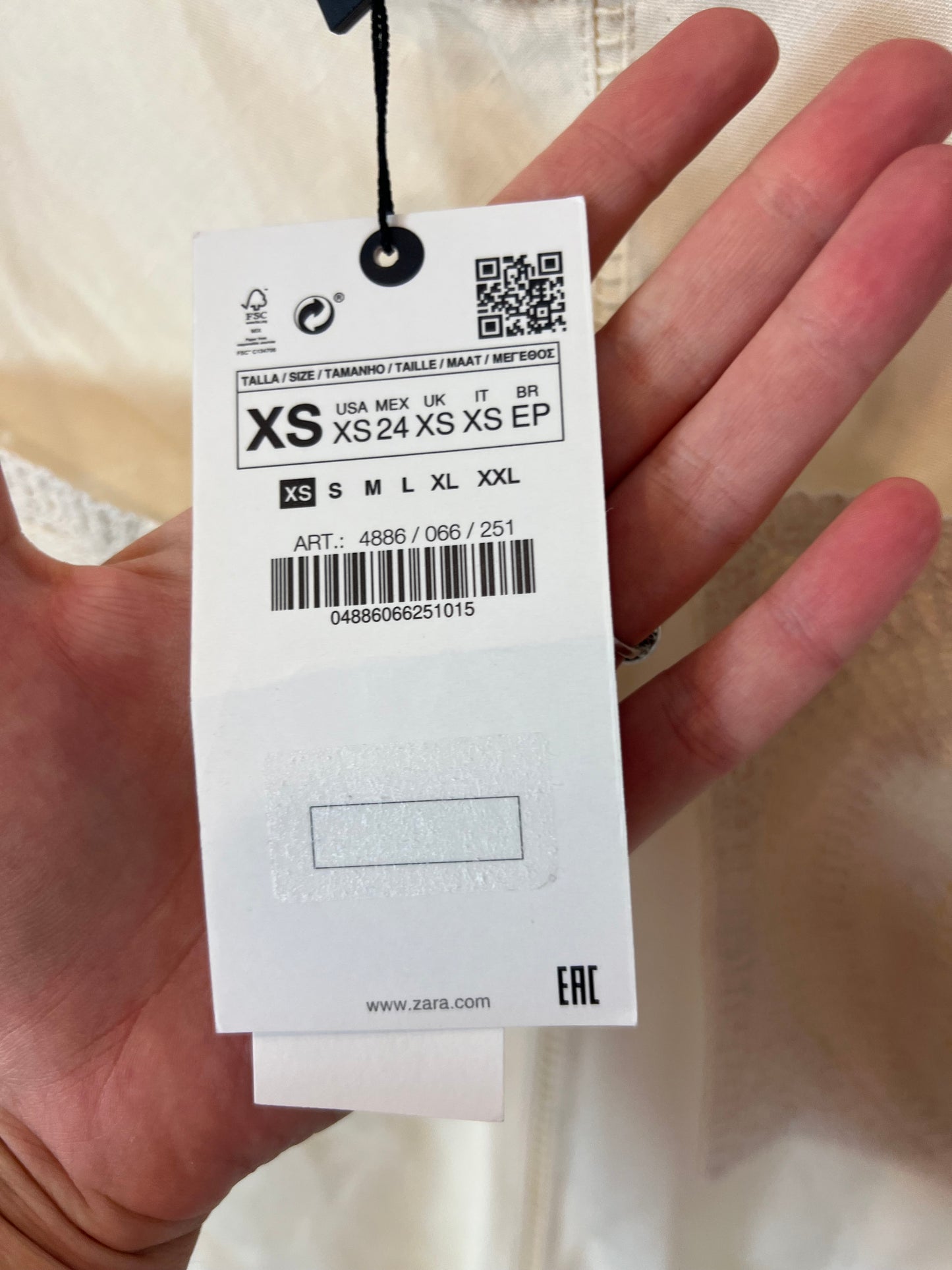 ZARA. Mini skirt with pocket detail. Size XS