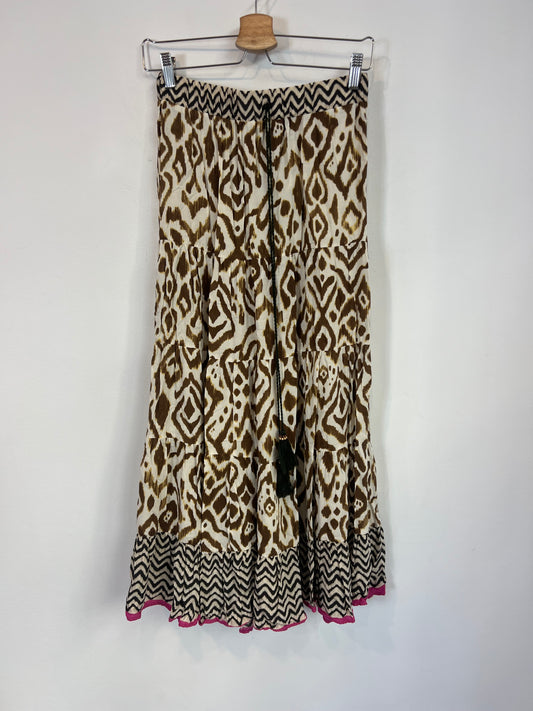 ZARA. Falda larga estampada. T S