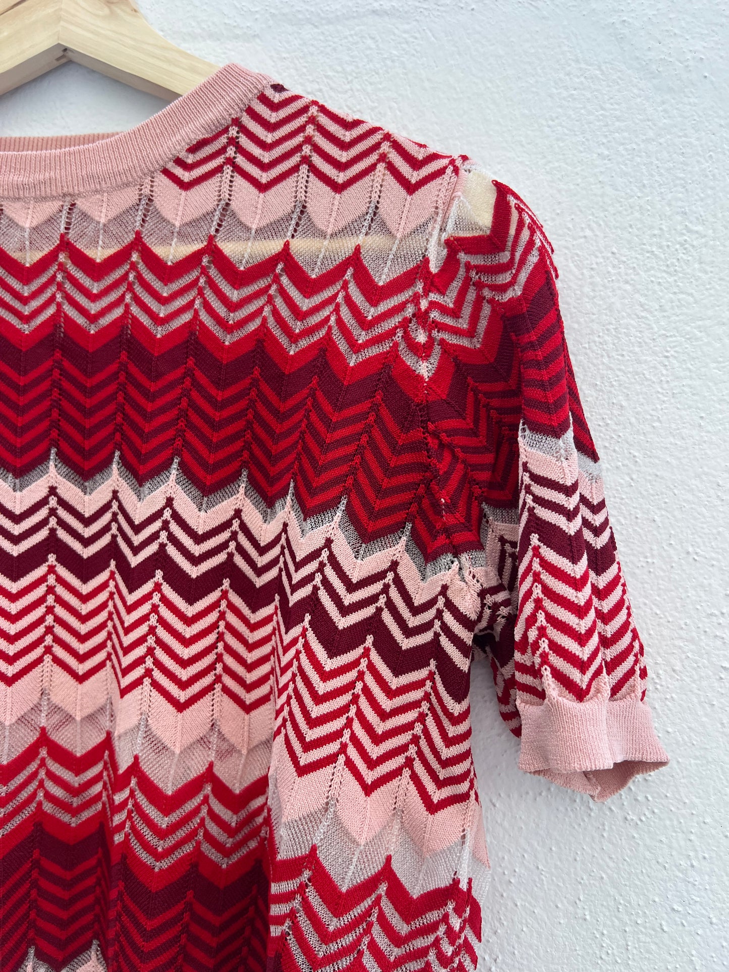 OTRAS. Top tonos rosa y rojos