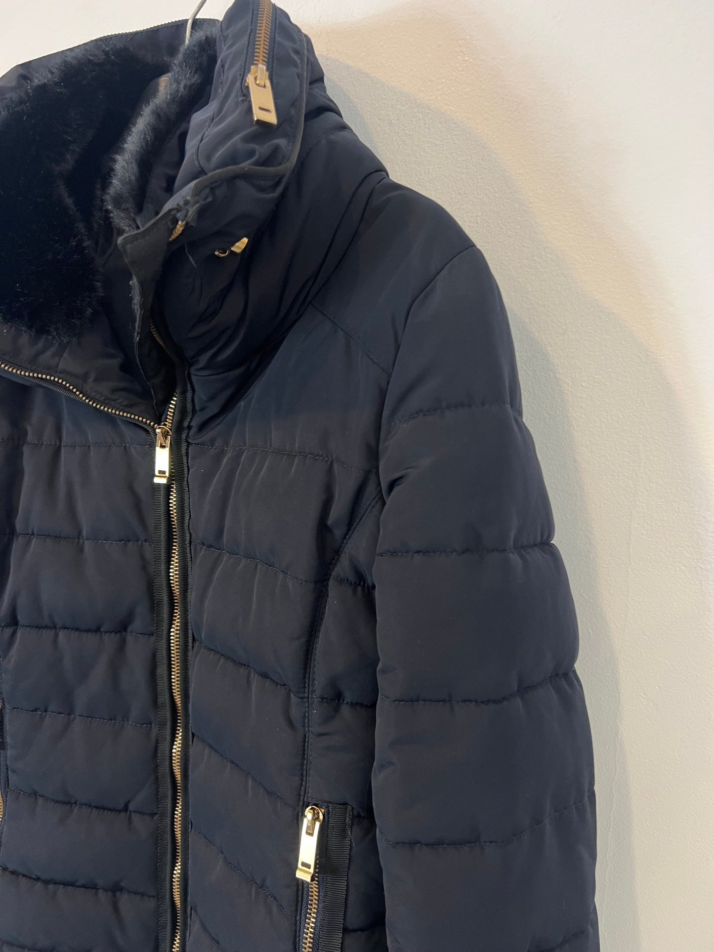 ZARA. Plumas azul capucha extraíble. T M