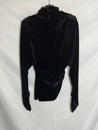 ZARA. Top terciopelo negro hombreras y fruncidos. T XS