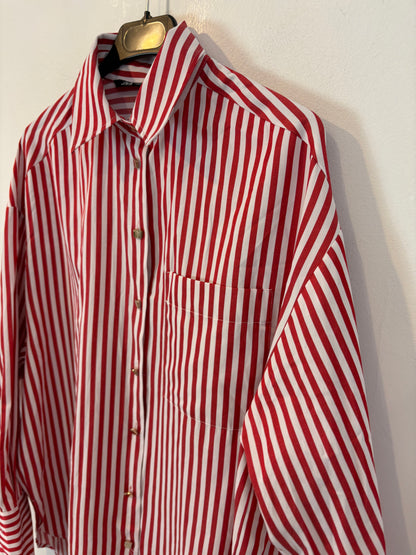 ZARA. Camisa rayas rojas