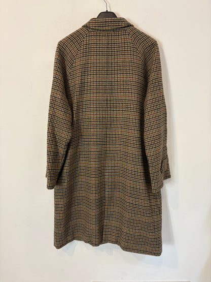 SKETCH CONCEPT. Abrigo pata de gallo con lana