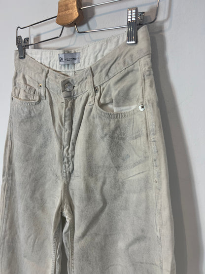 ZARA. Denim gris claro purpurina. T 36