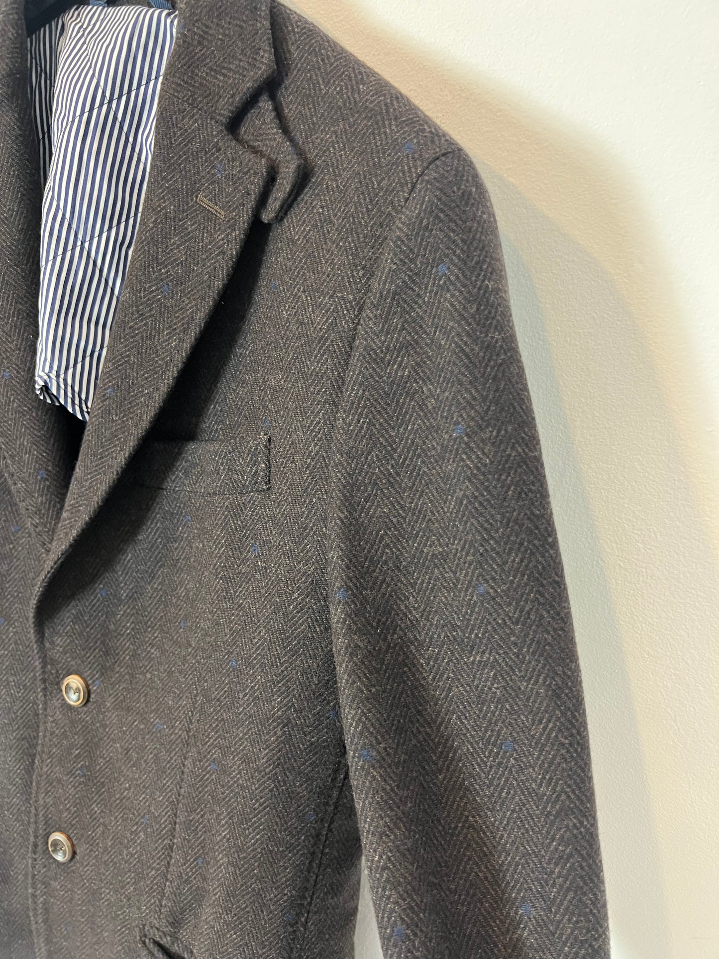 MASSIMO DUTTI. Blazer lana hombre marrón jaspeada. T L