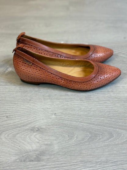 PIKOLINOS. Bailarinas troquelada piel