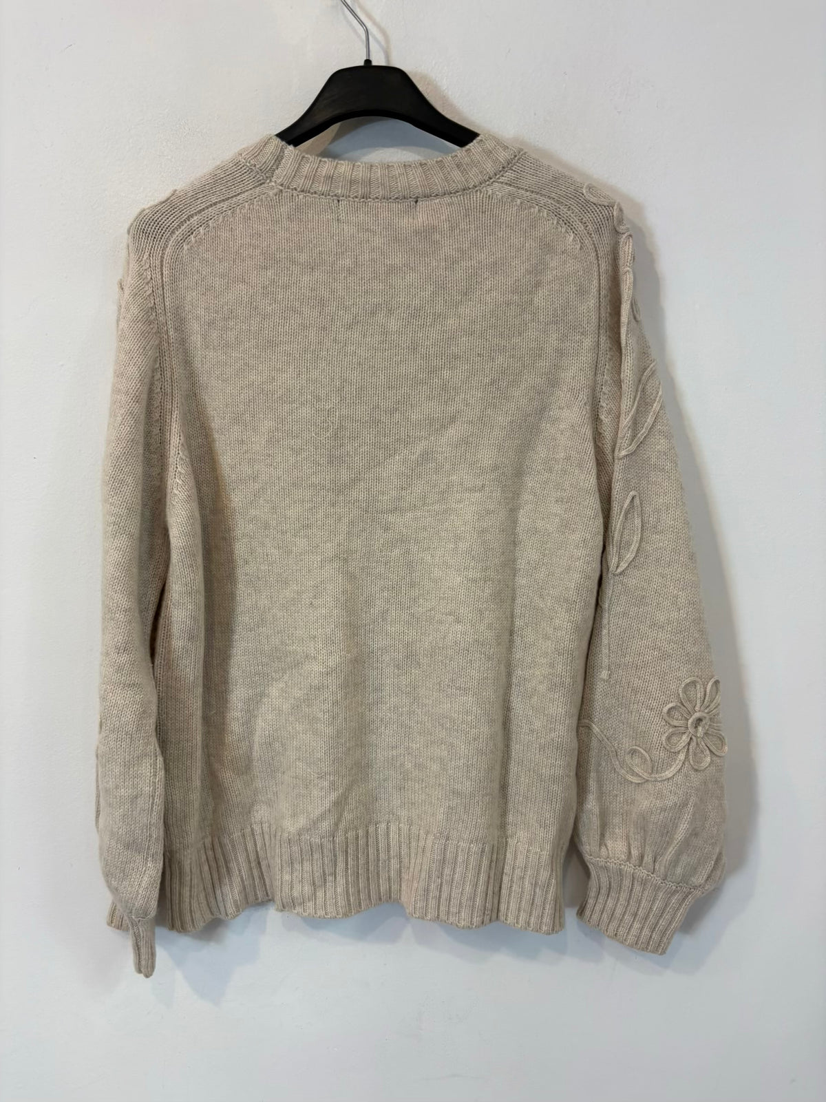 LLOYD´S. Jersey beige con lana relieves