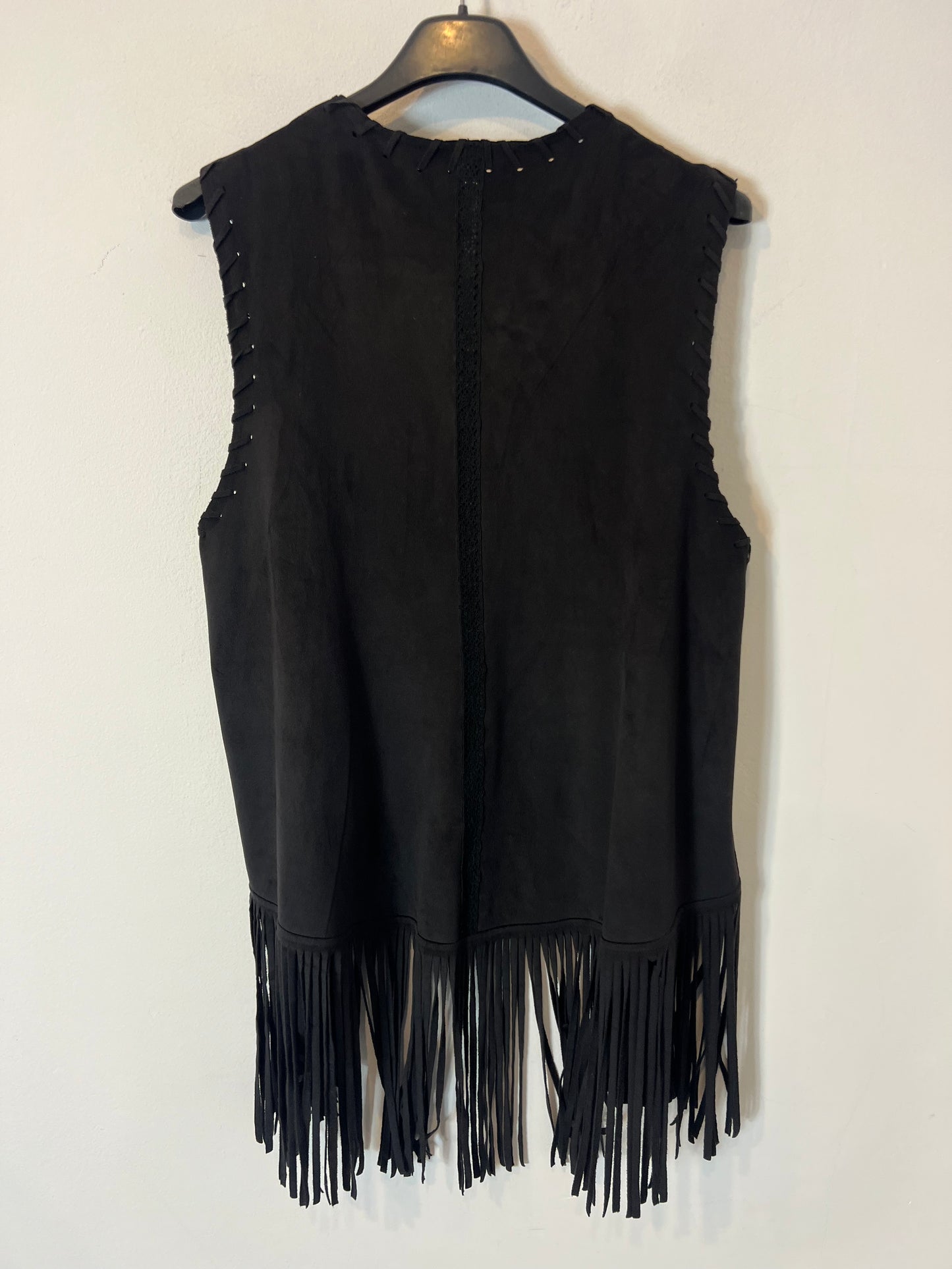 ZARA. Chaleco negro antelina flecos. T M