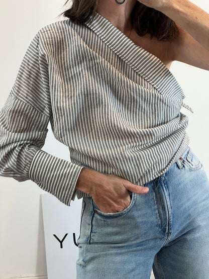 ZARA. Blusa rayas asimétrico T.xs