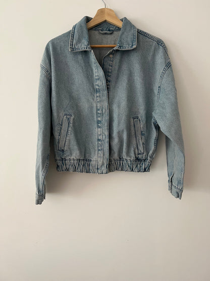 Cazadora denim volumen