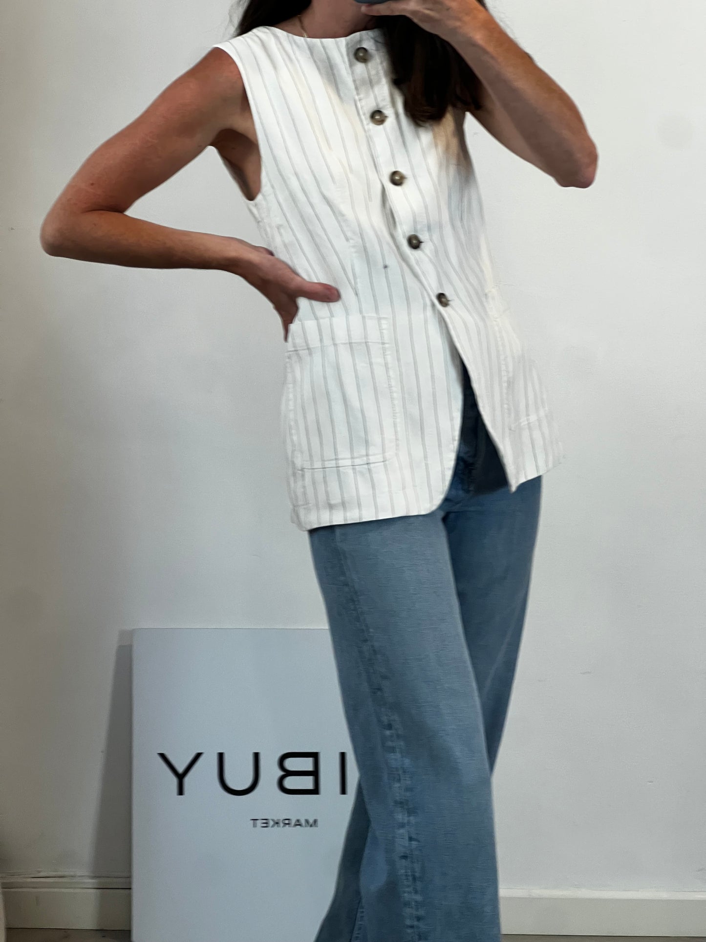MASSIMO DUTTI. Chaleco mezcla rayas