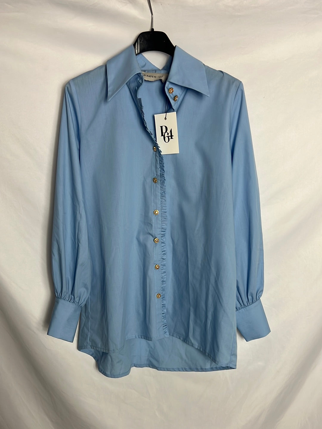 PARIS 64. Camisa azul botones pedrería. T M