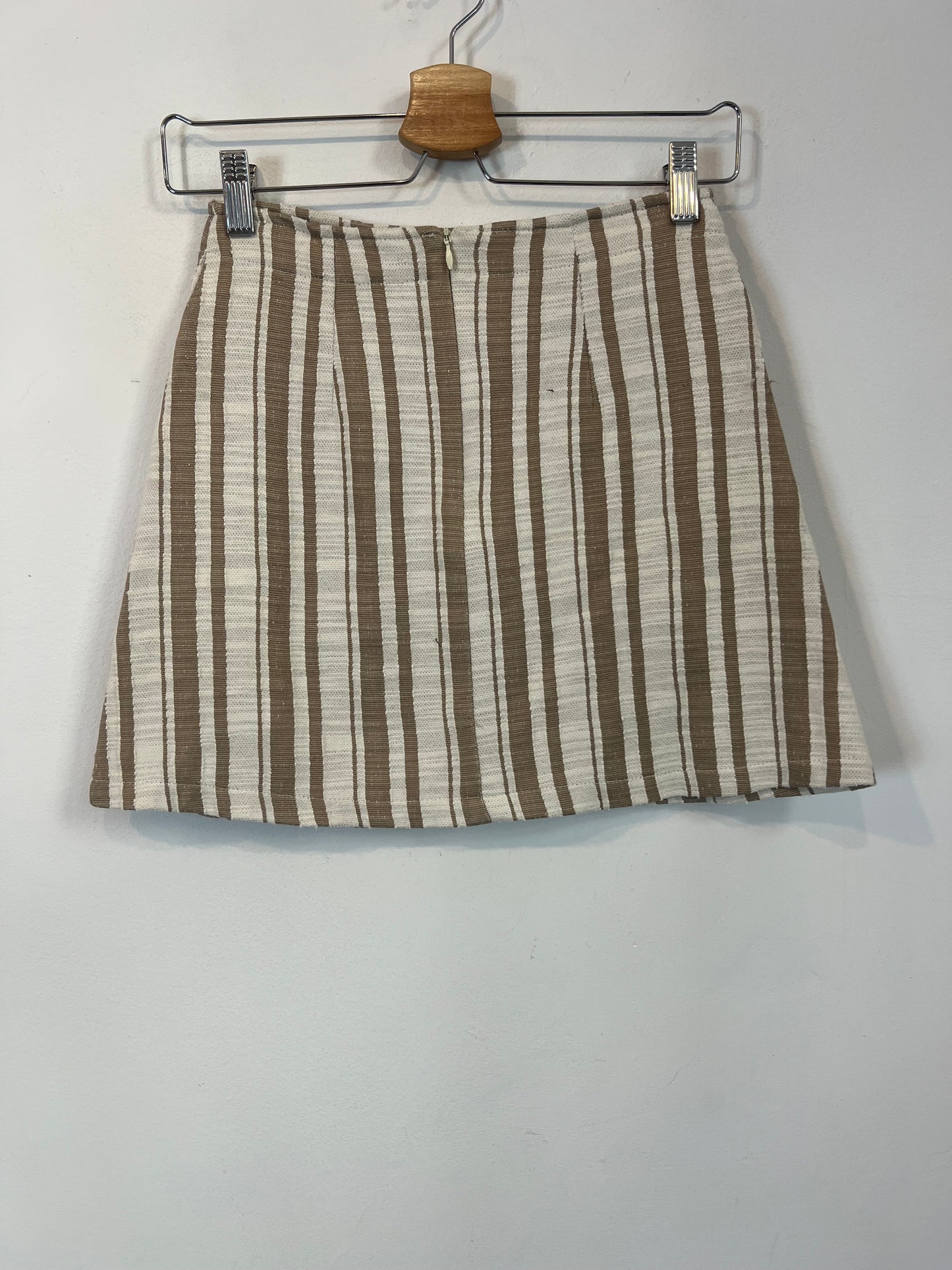 MANGO. Falda corta rayas T.xs