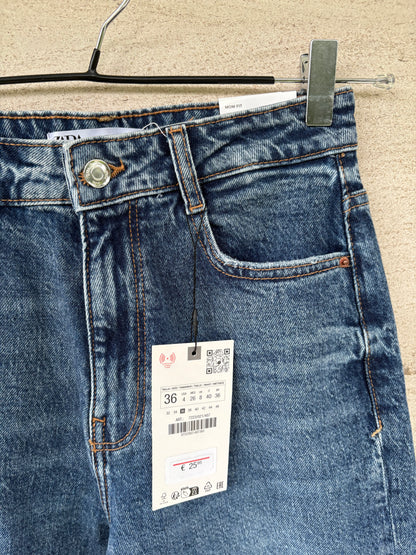 ZARA. Denim mom fit