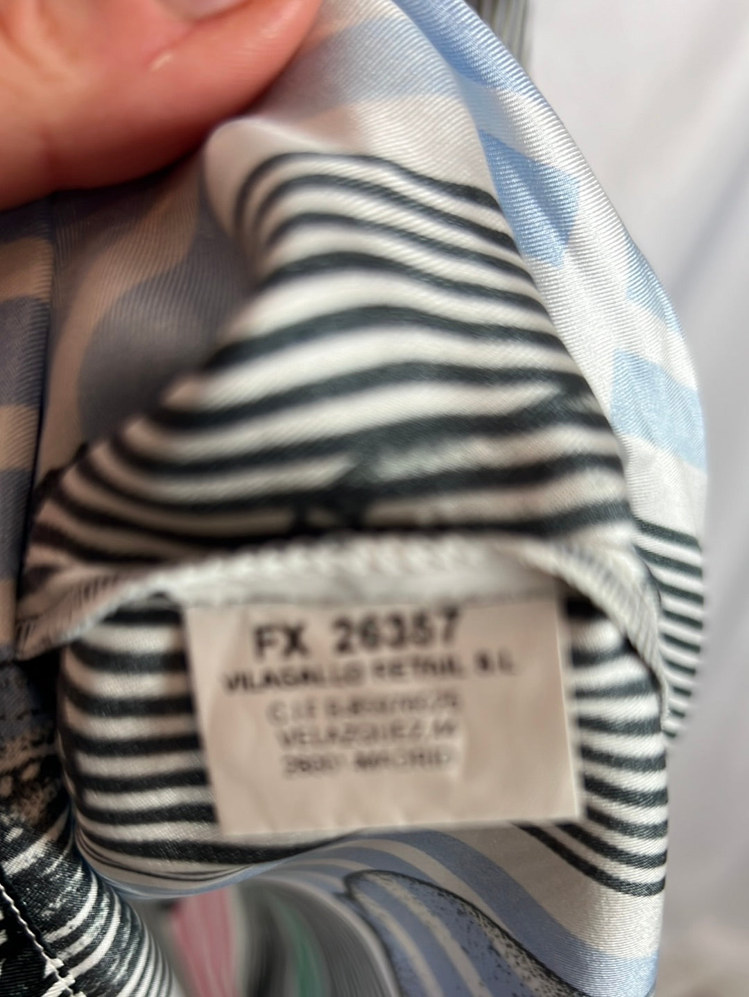 VILAGALLO. Printed silk dress in colors. Size 40