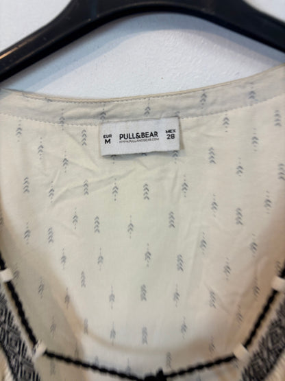 PULL&BEAR. Kimono fluido bordados. T M