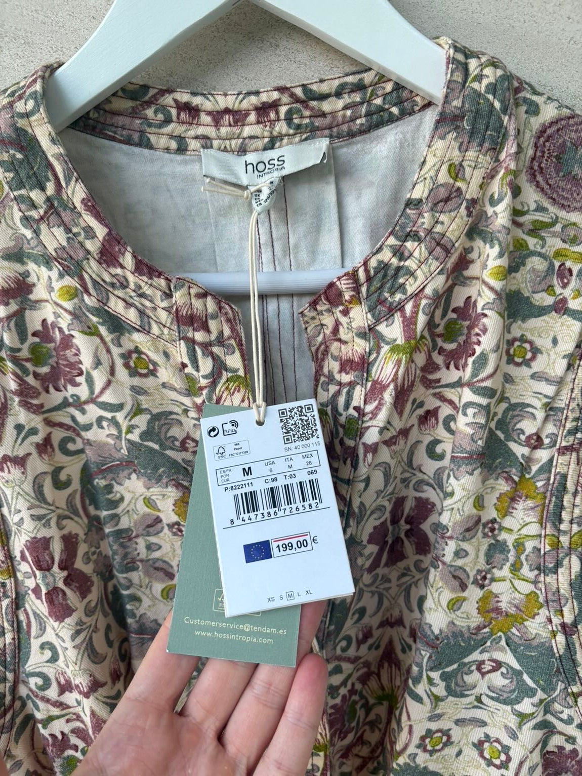 INTROPIA. Mono largo estampado con cinturón