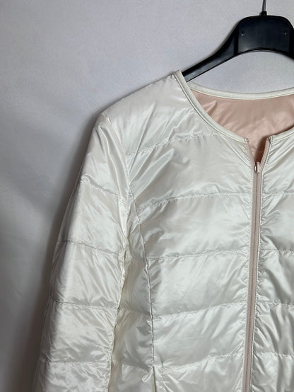 COMPTOIR DES COTONNIERS. Lightweight two-tone reversible feathers. T.S.