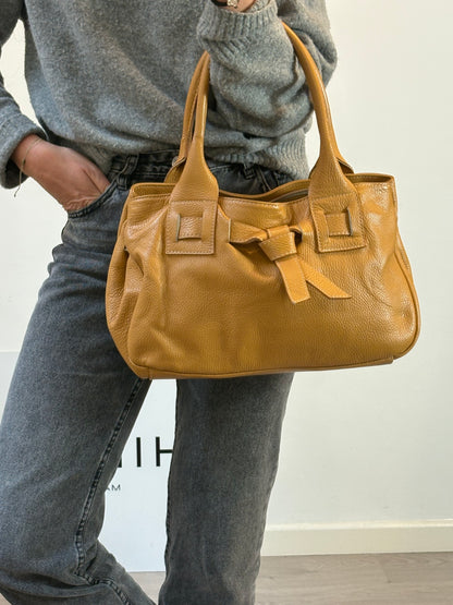 OTRAS. Bolso piel camel