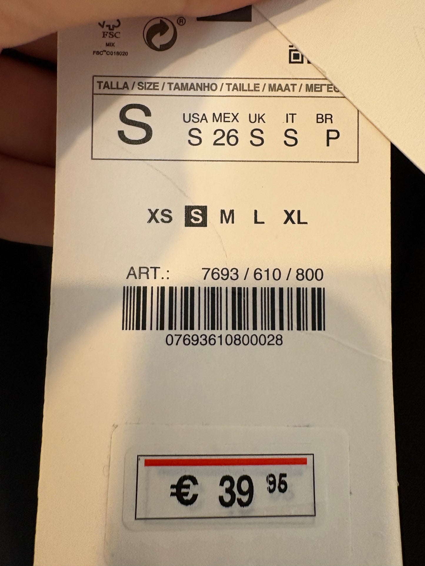 ZARA. Chaleco negro cremalleras