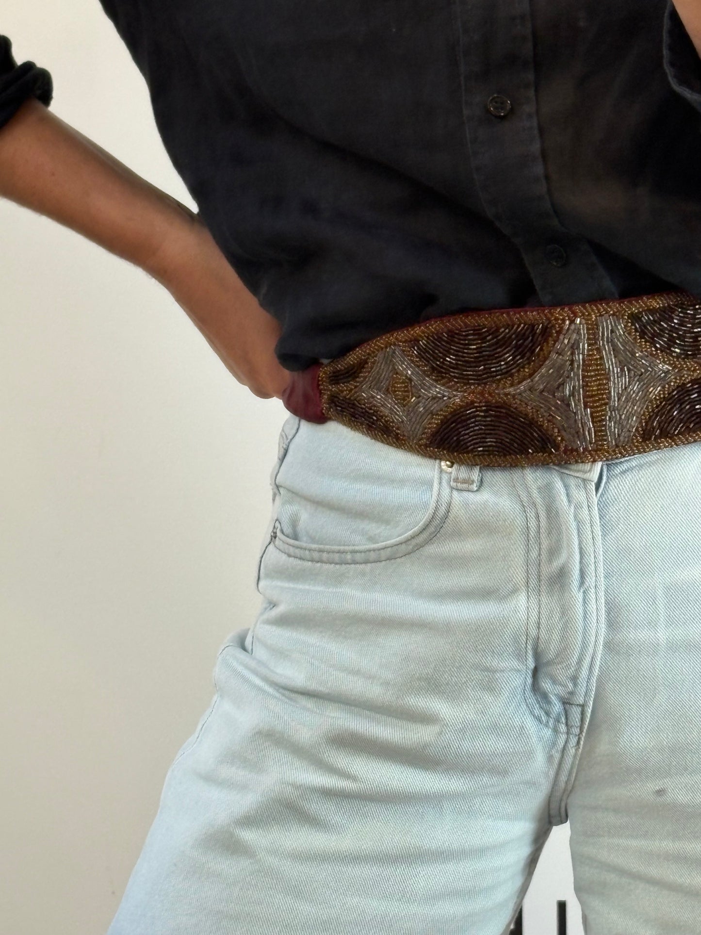 SALVADOR BACHILLER. Cinturón pedrería ajustable