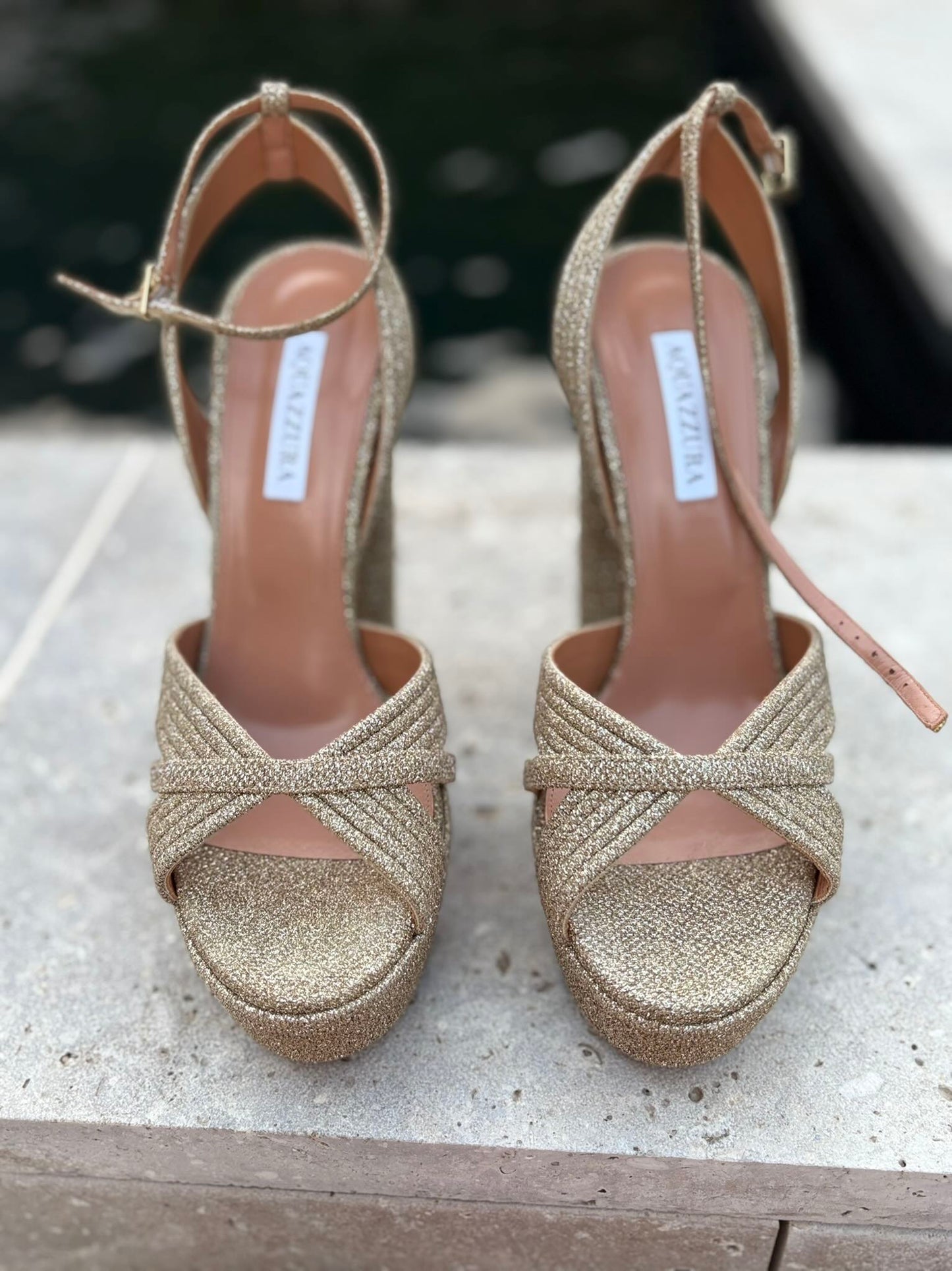 AQUAZZURA. Sandalia  Sundance textura brillo. T 40.5