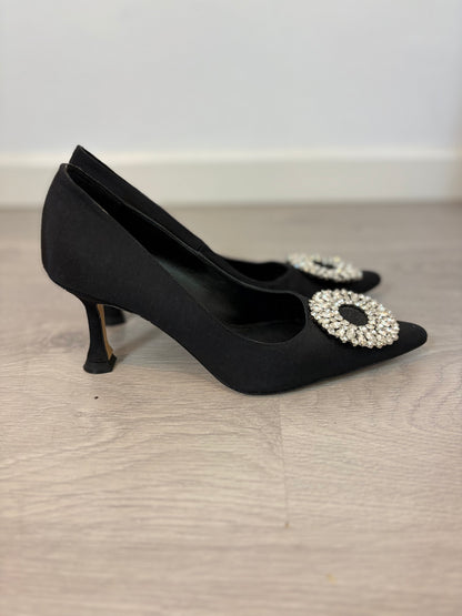 UTERQÜE. Zapatos negro joya T.38