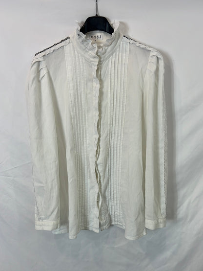 CLAUDIE PIERLOT. White lace blouse. T 38
