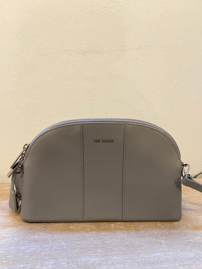 TED BAKER. Bolso gris claro asa larga