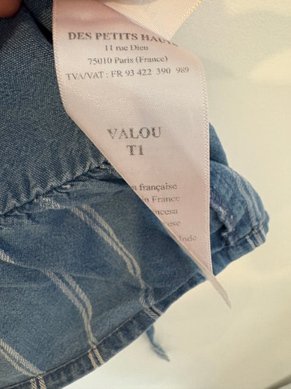 DES PETITS HAUTS. Conjunto denim ligero rayas