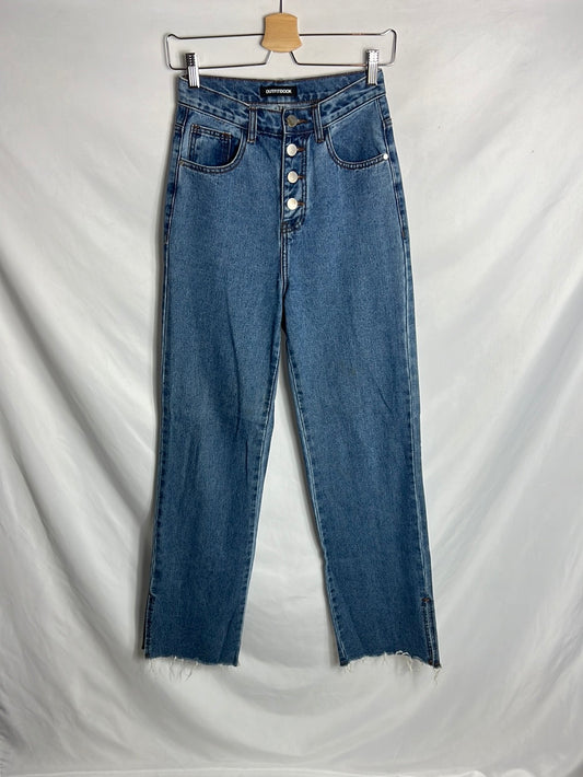 OUTFITBOOK. Pantalón denim recto oscuro T.34