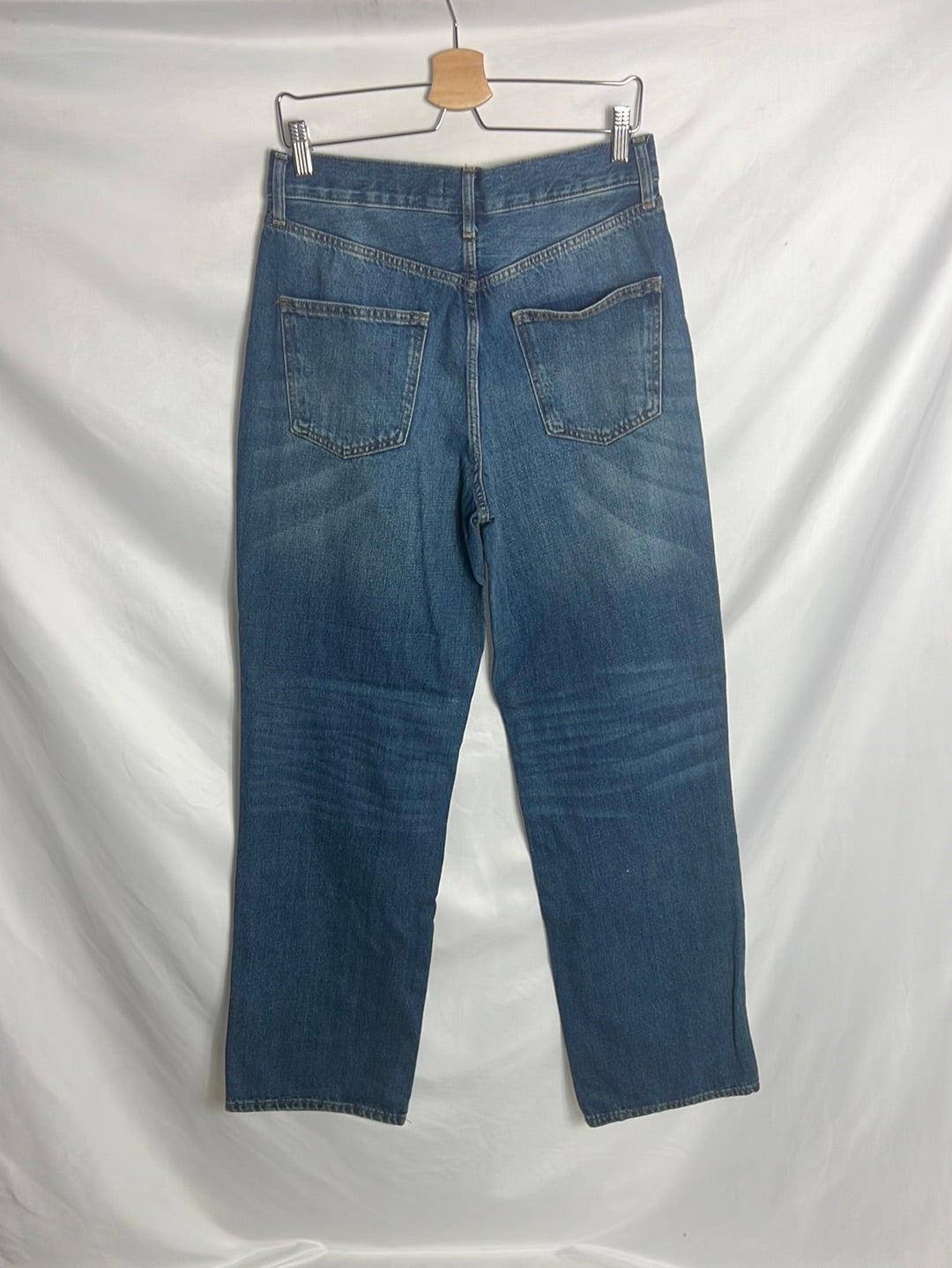 ZARA. Denim recto pata ancha. T 38