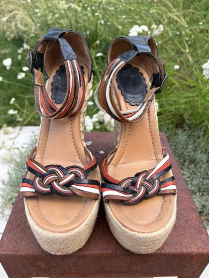 RED VALENTINO. Cuña esparto tiras piel. T 39