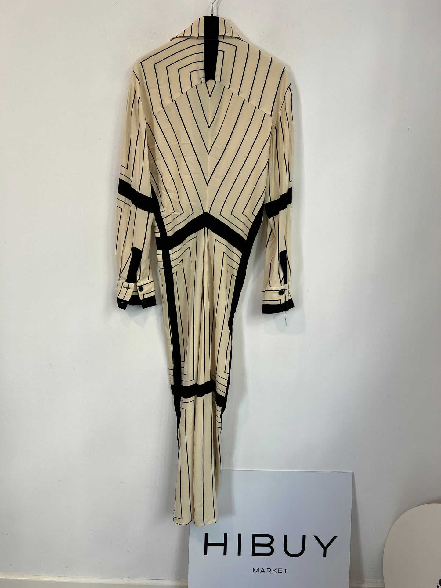 ZARA. Vestido midi abotonado